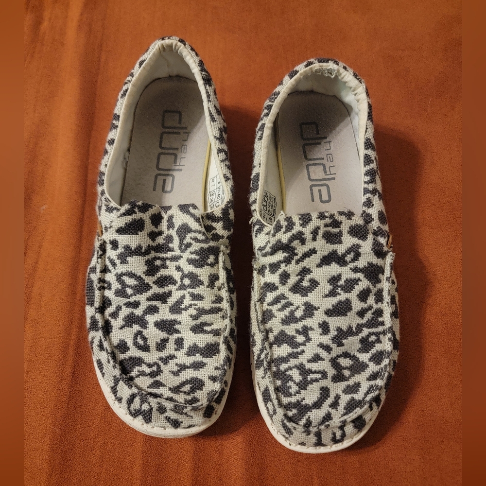 Hey Dude Cheetah Shoes Womens 9 Misty Woven Grey Slip On Loafers